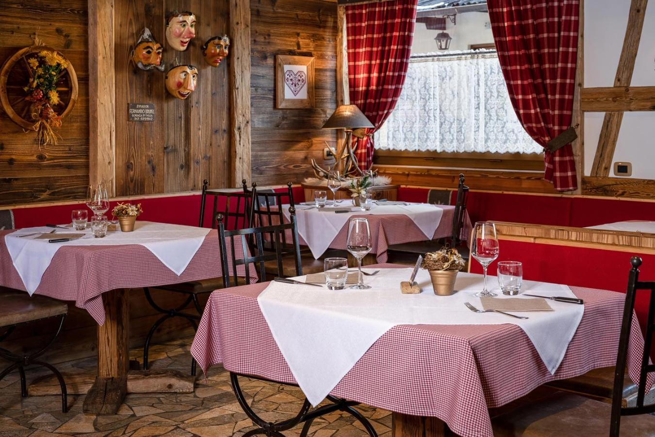 Garni Ladin Hotel Vigo di Fassa Exterior photo