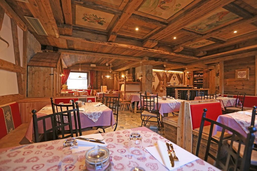 Garni Ladin Hotel Vigo di Fassa Exterior photo